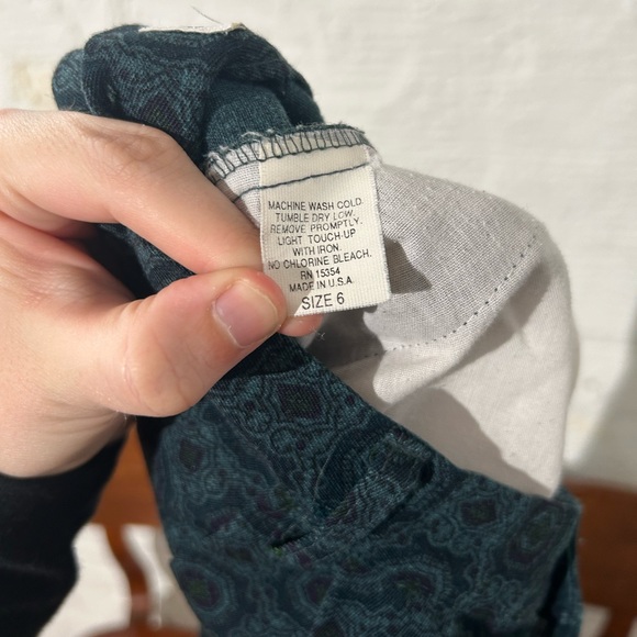 Vintage Intentions High-Waisted Pleated Geometric Print Trouser - Picture 5 of 5